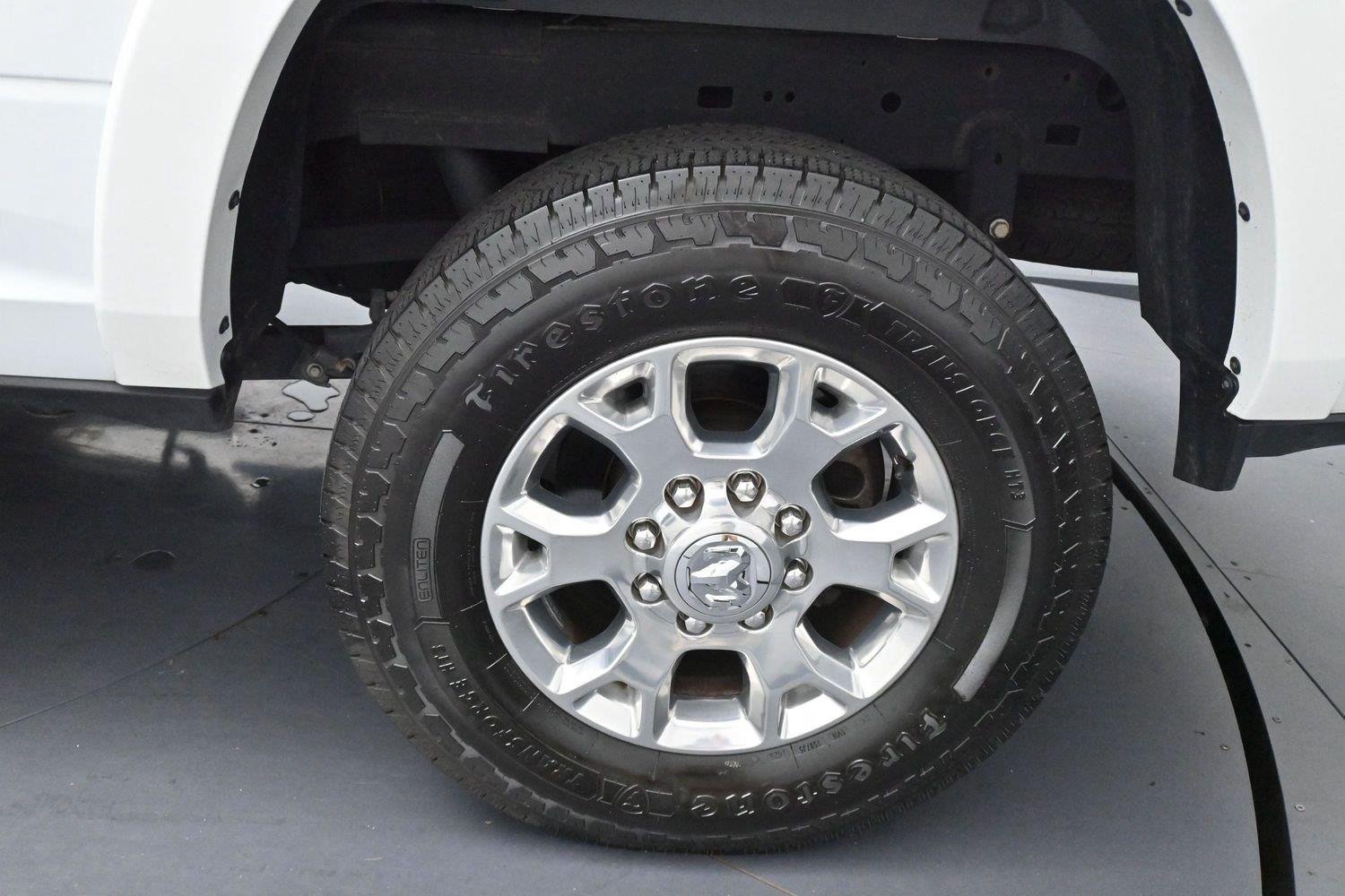 Used 2022 Bright White Clearcoat Ram Laramie image 36