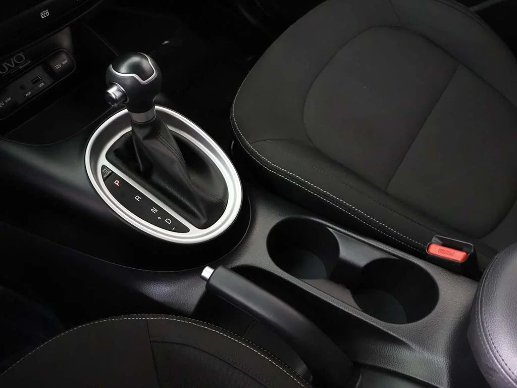 Used 2015 Green Kia Base image 41