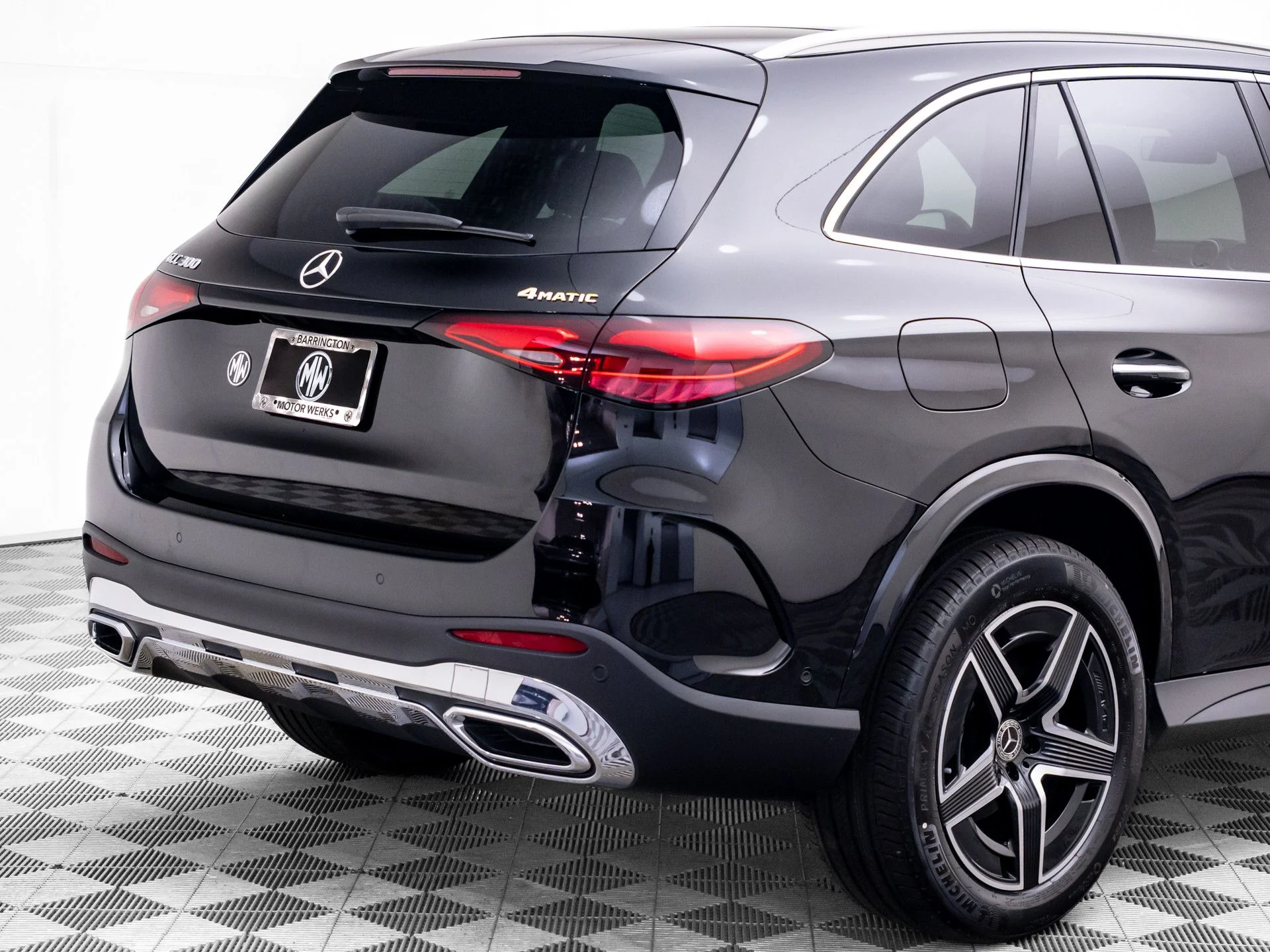 New 2026 Black Mercedes-Benz GLC 300 image 34