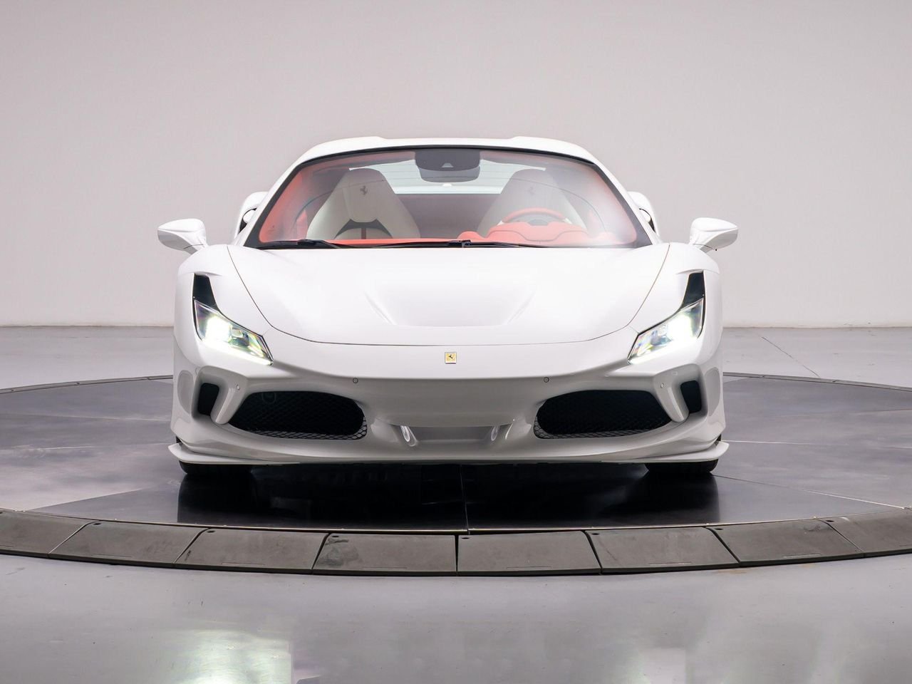 Used 2022 Bianco Cervino - Extra Campionario Ferrari Spider image 16