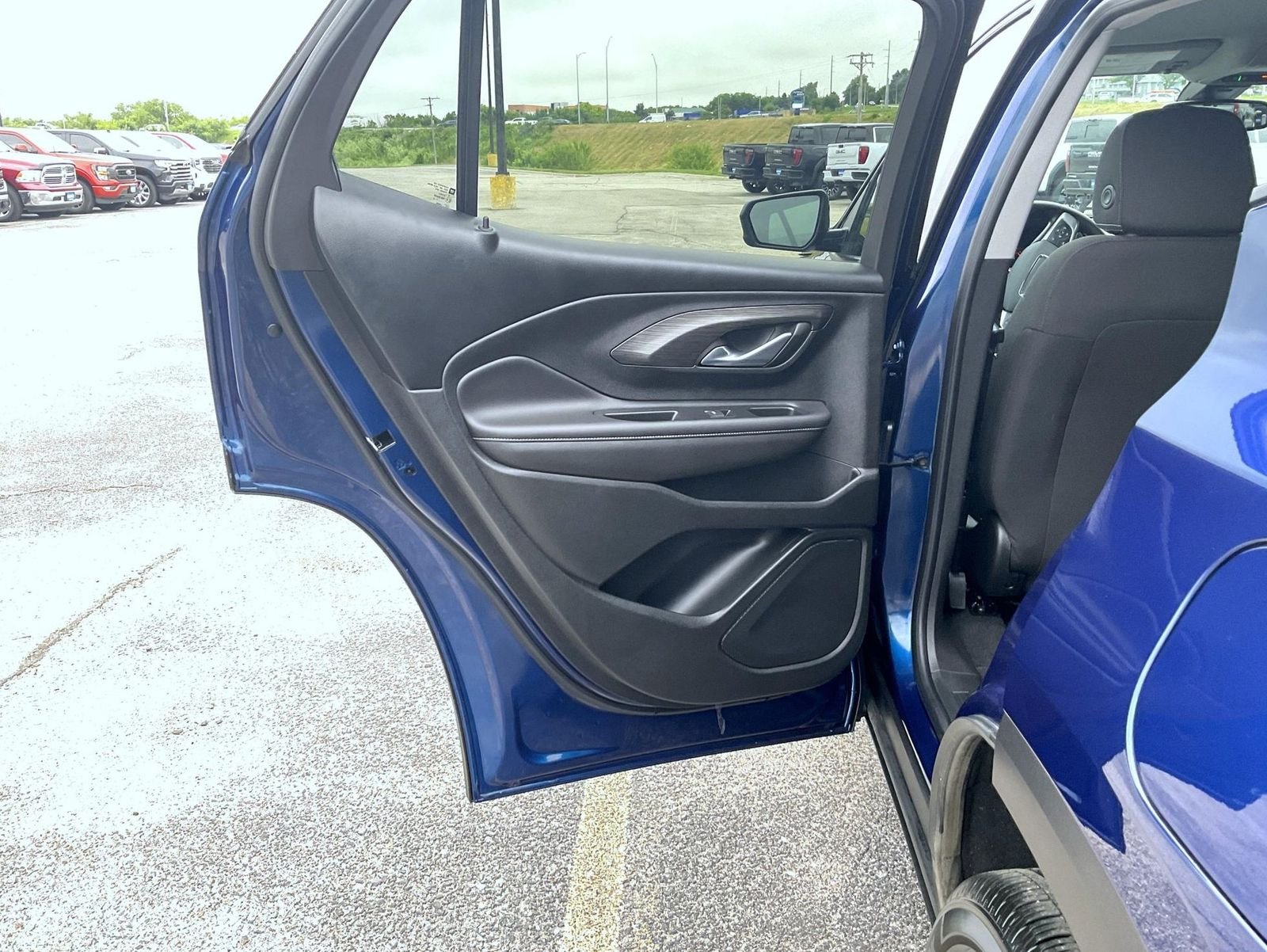 Used 2022 Blue GMC SLE image 20
