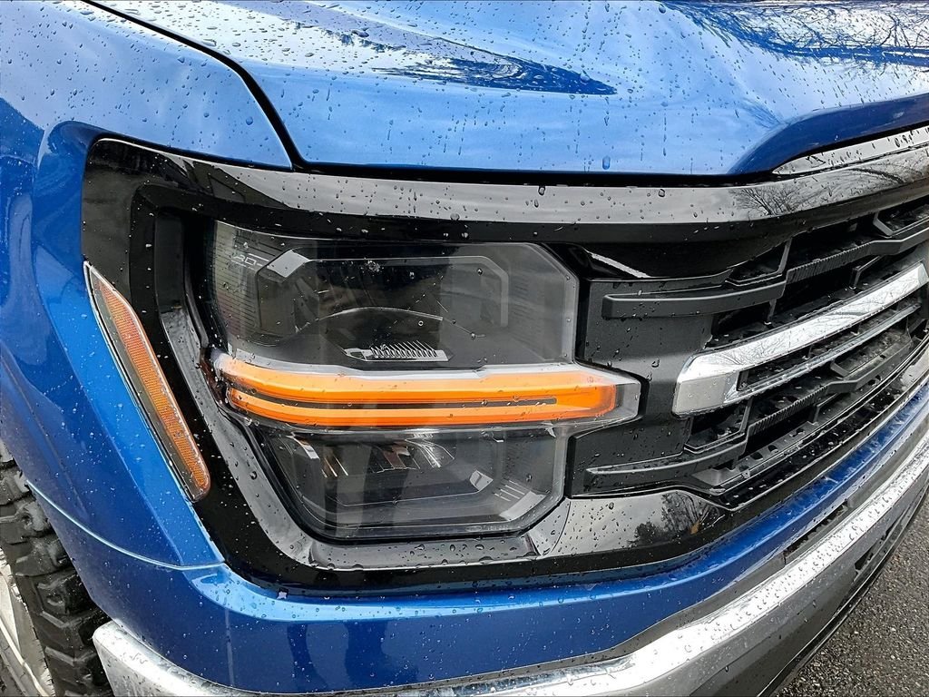 Used 2024 Atlas Blue Metallic Ford XLT image 33