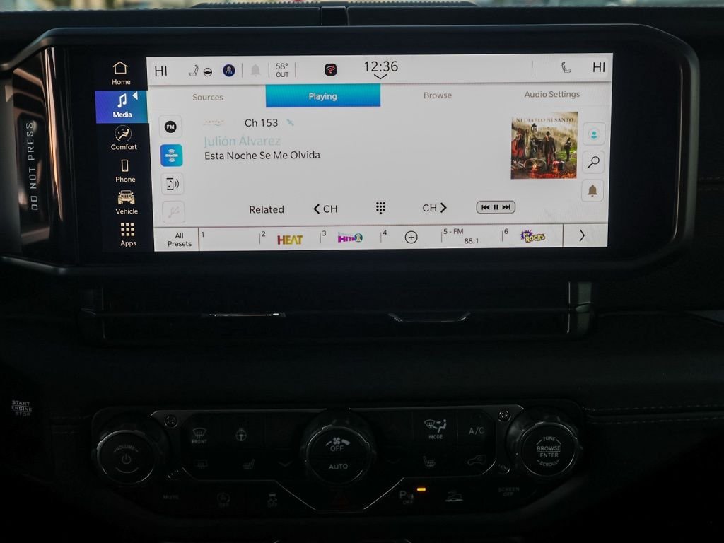 New 2026 Black Clear-Coat Exterior Paint Jeep Mojave image 27