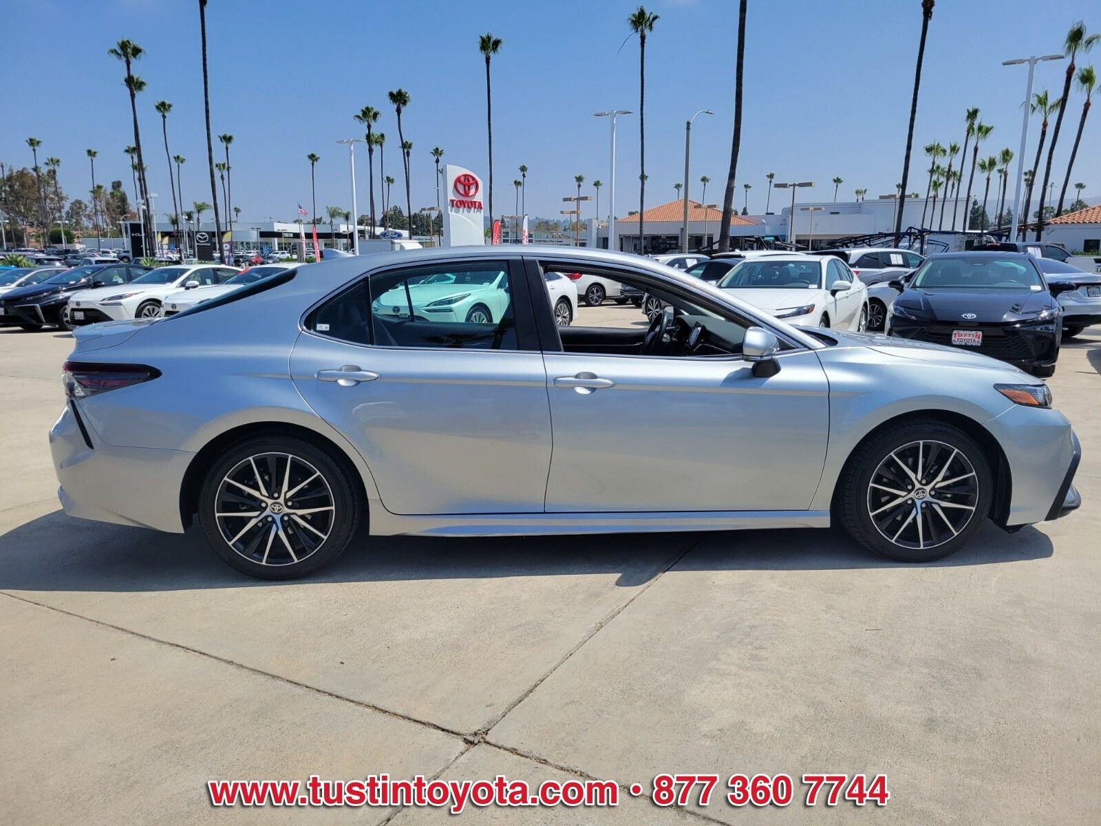 Certified Used 2024 Silver Toyota SE image 3