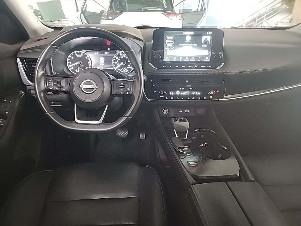 Used 2023 Black Nissan SL image 5