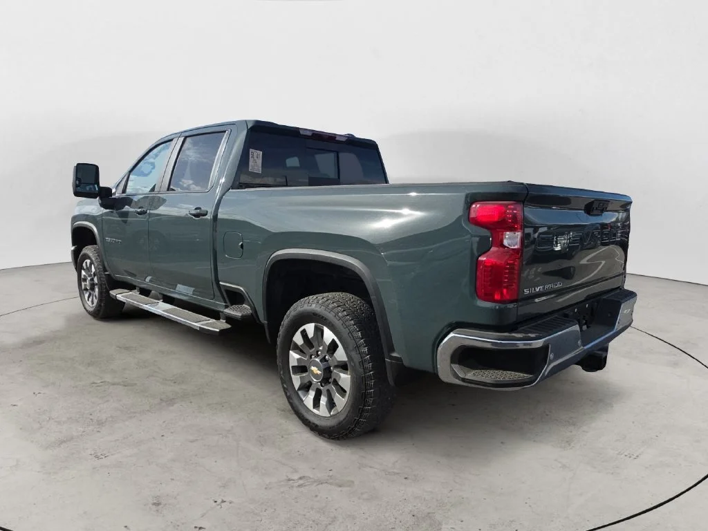 Used 2025 Cypress Gray Chevrolet LT image 11