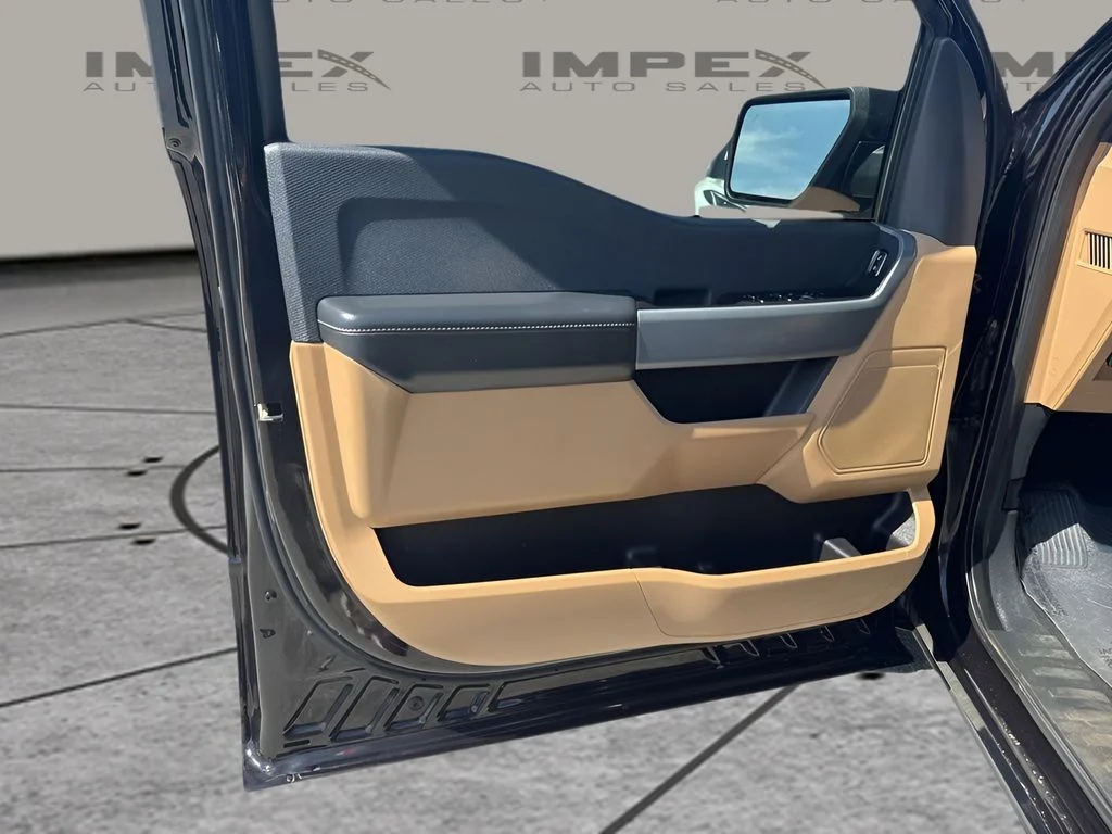 Used 2023 Black Ford XLT image 23