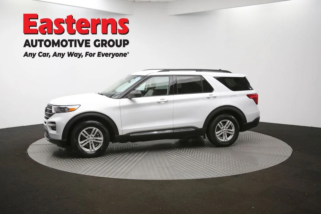 Used 2023 White Ford XLT image 56