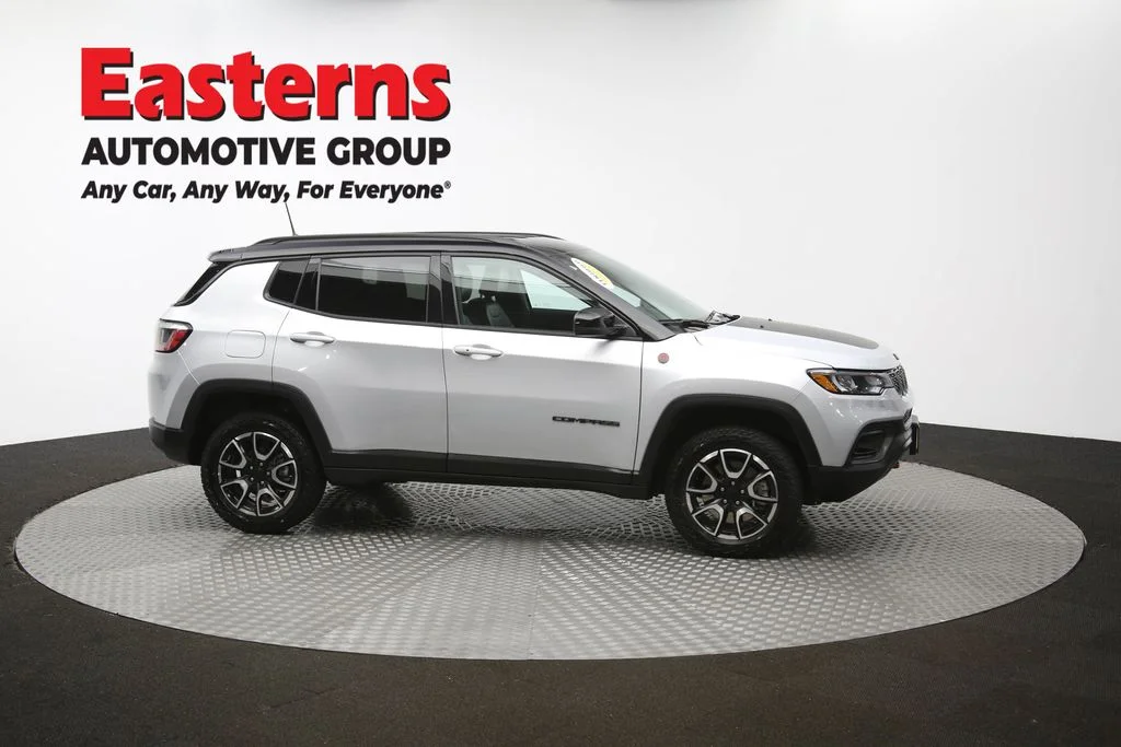 Used 2024 Silver Jeep Trailhawk image 44