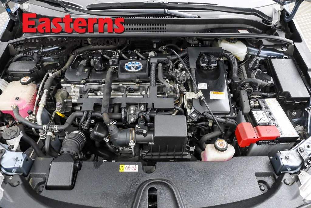 Used 2020 Gray Toyota LE image 7