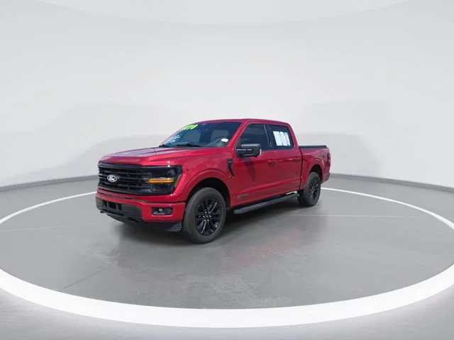 Used 2024 Red Ford XLT image 4