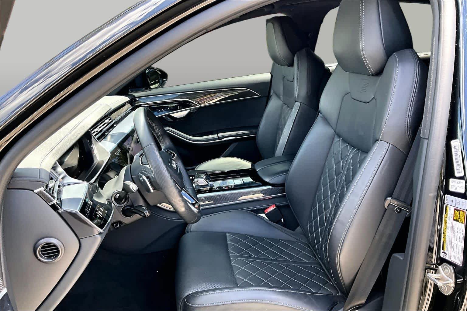 Pre-Owned 2022 Audi S8