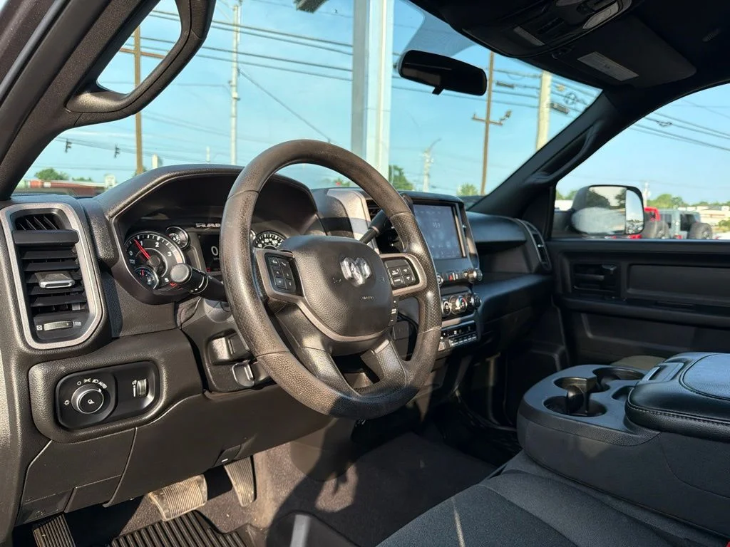 Used 2021 Gray Ram Tradesman image 31
