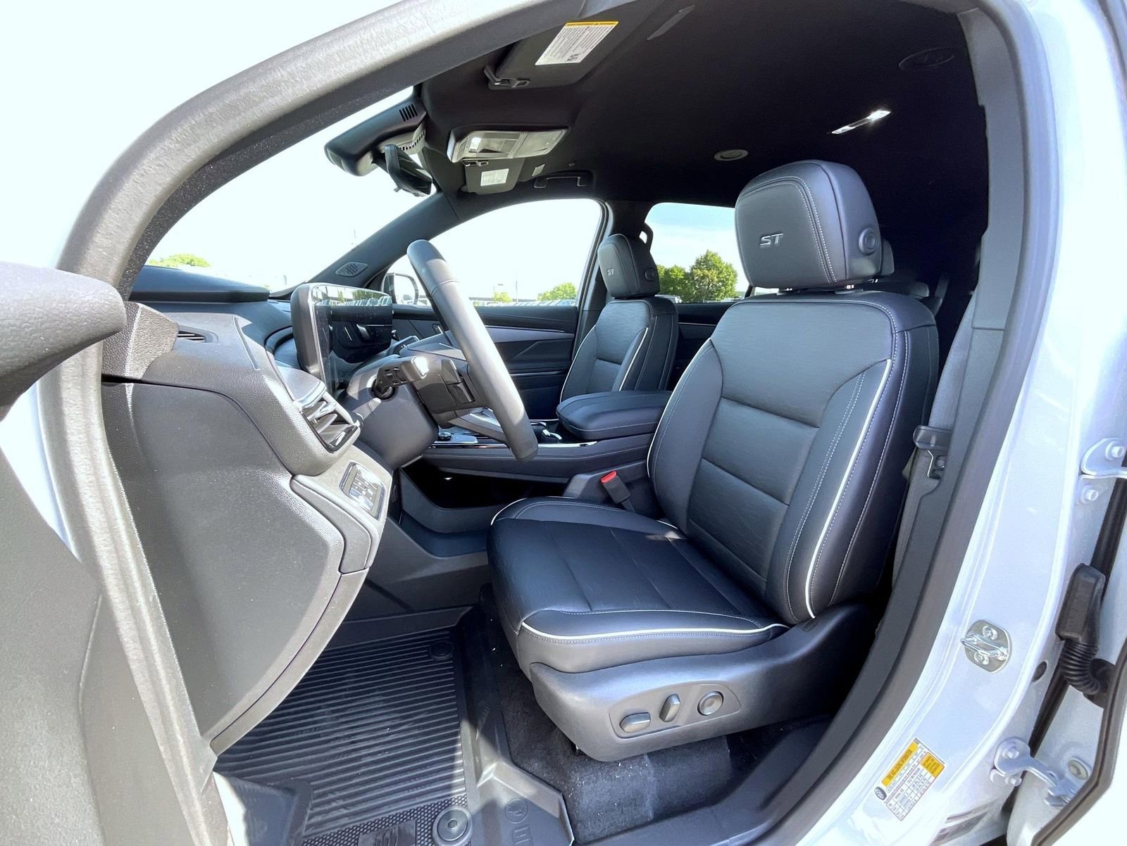 2026 Buick Enclave Sport Touring - Photo 10