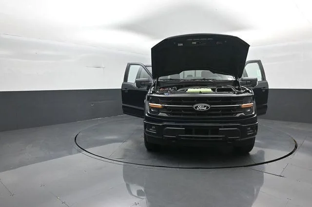 New 2026 Blue Ford XLT image 40