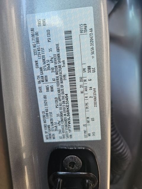 Used 2024 Silver Ford XLT image 18
