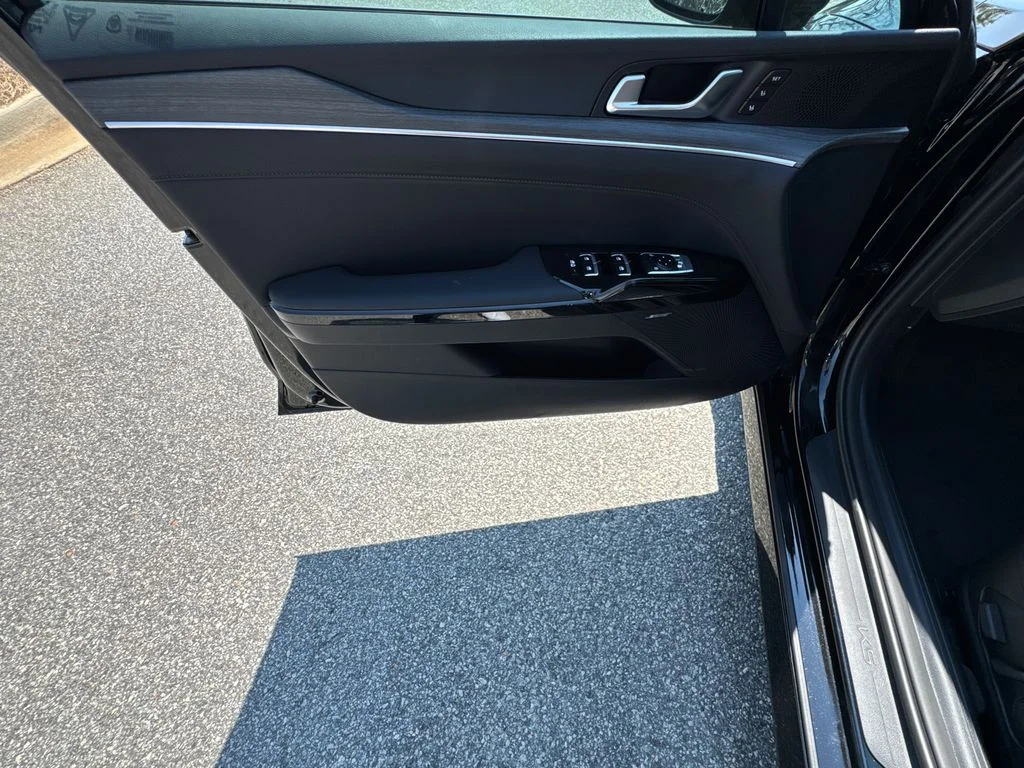 New 2026 Aurora Black Pearl Kia EX image 10