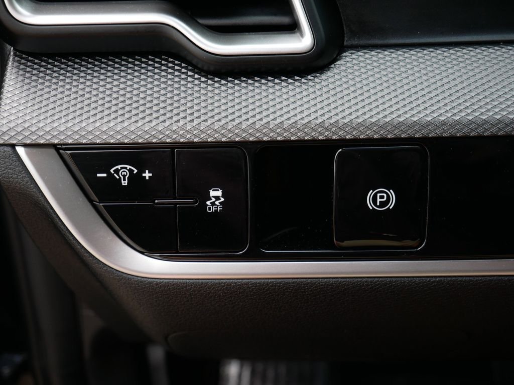 Certified Used 2023 Black Kia LX image 16