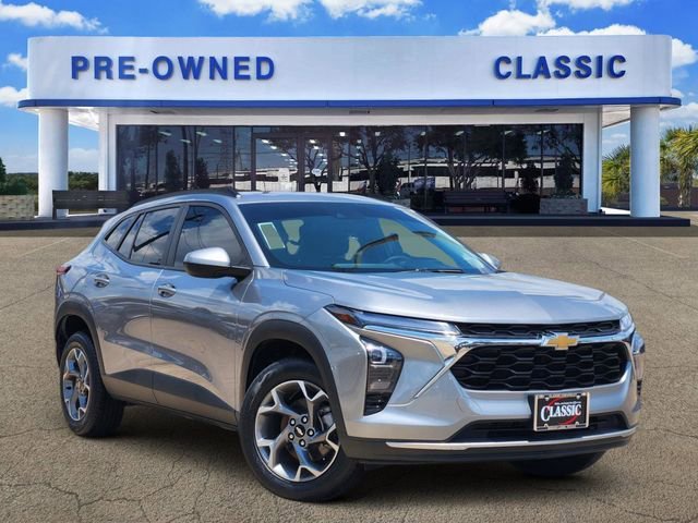 2024 Chevrolet Trax LT's photo