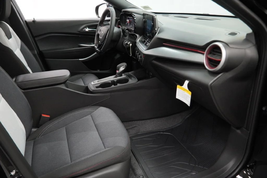 New 2026 Mosaic Black Metallic Chevrolet 1RS image 36