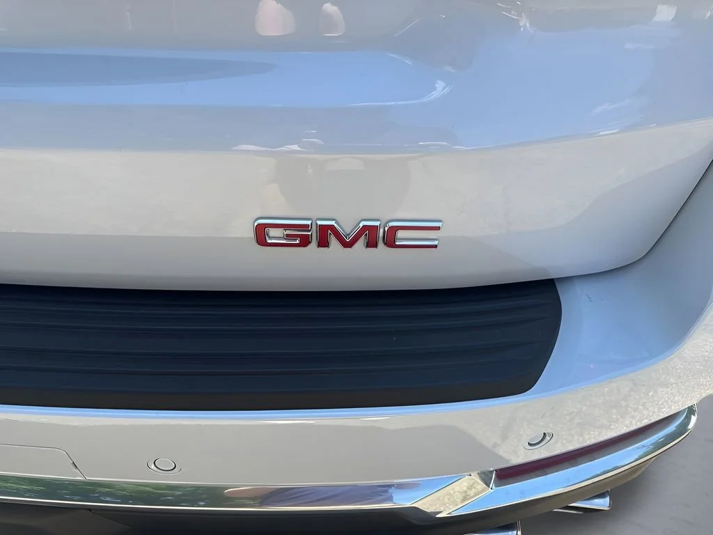 New 2026 Glacier White Tricoat GMC Denali image 38