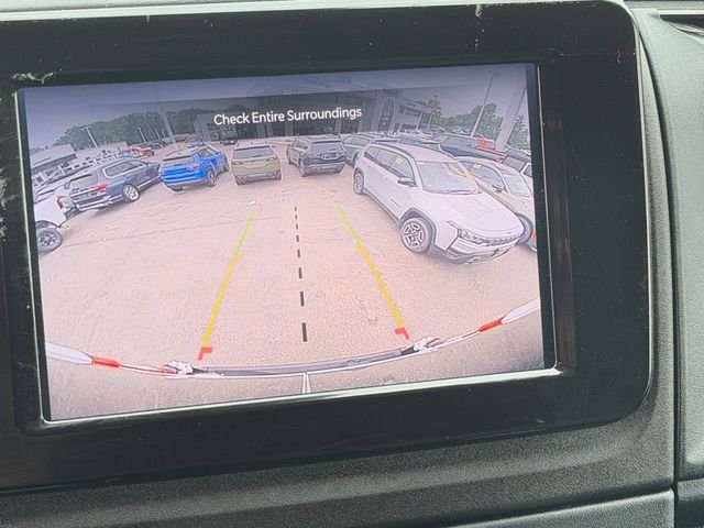 Used 2025 White Ram Base image 23