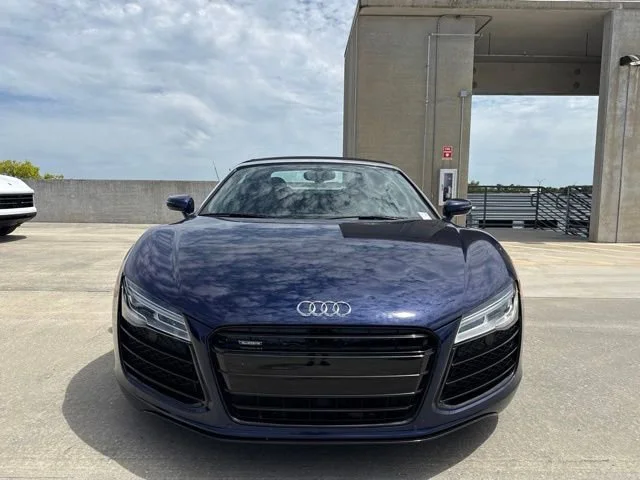 Used 2014 Estoril Blue Crystal Effect Audi V10 image 8
