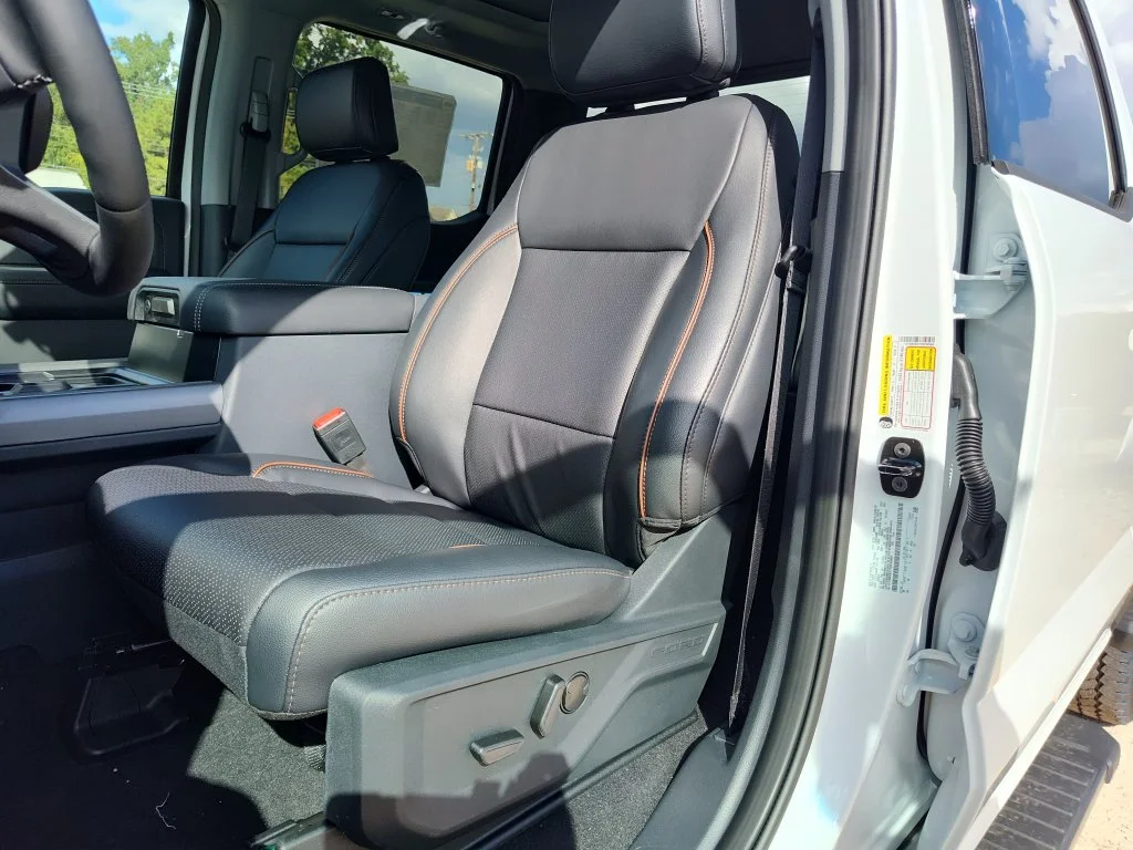 New 2026 Oxford White Ford F-250® Lariat® image 7