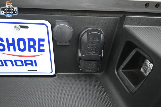 Used 2025 White Ford Lariat image 10