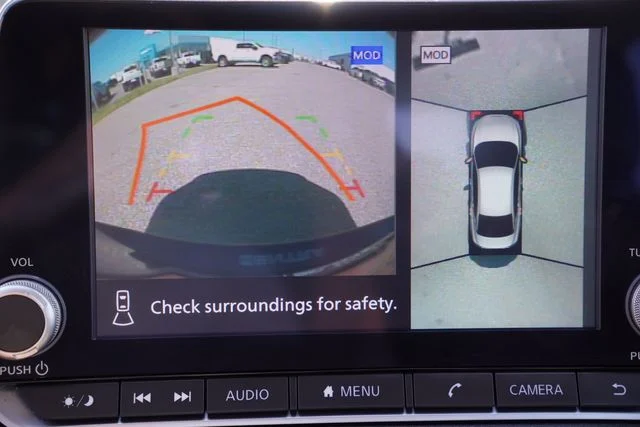 Certified Used 2025 Black Nissan SR image 33