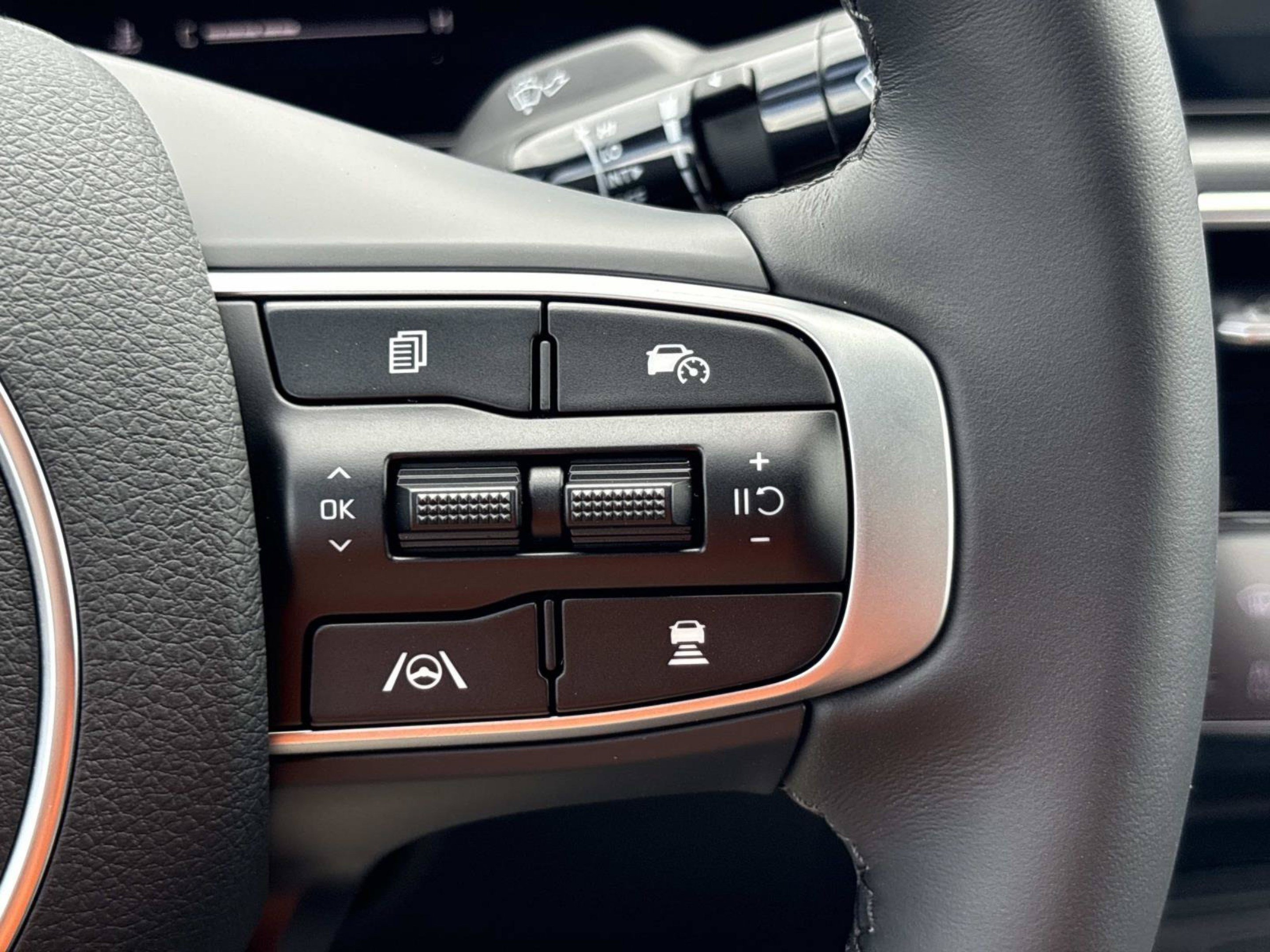 New 2027 Snow White Pearl Kia GT-Line image 22