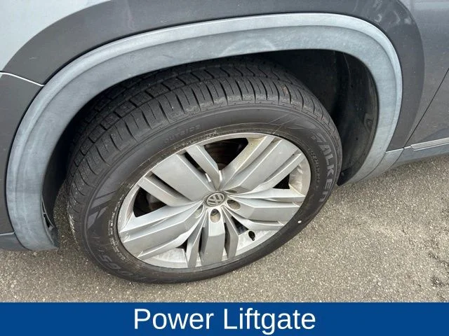 Used 2019 Gray Volkswagen SEL image 7