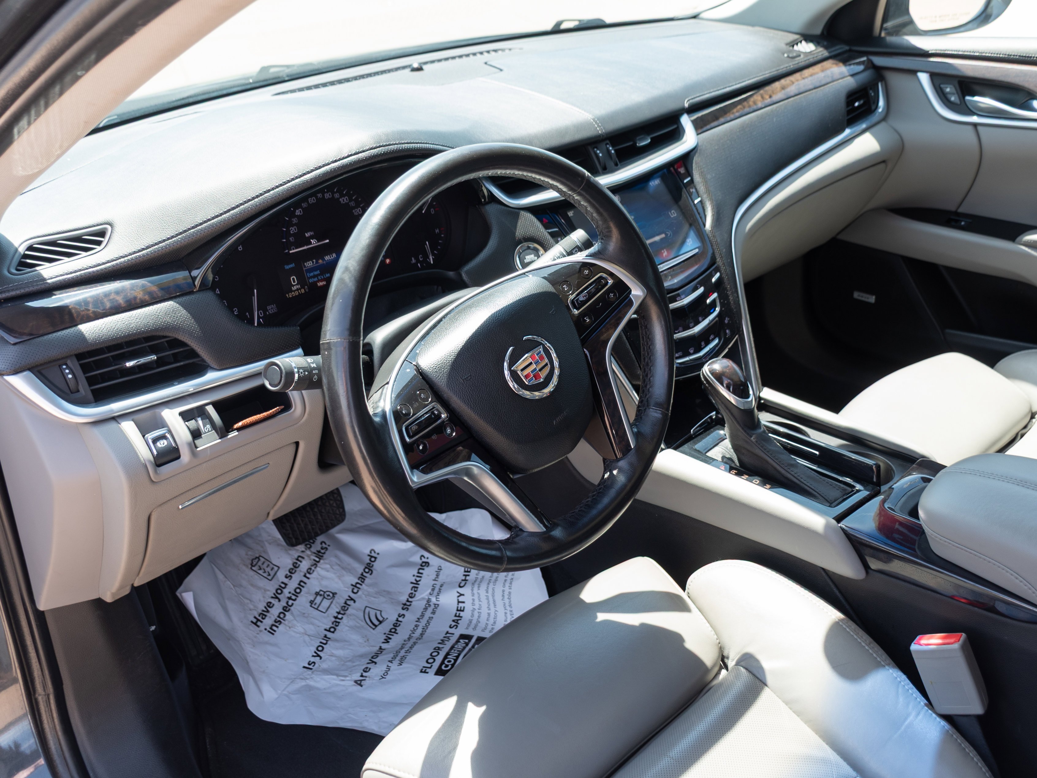 Used 2013 Graphite Metallic Cadillac Luxury image 9