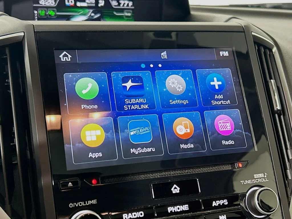 Used 2019 Ice Silver Metallic Subaru Limited image 14