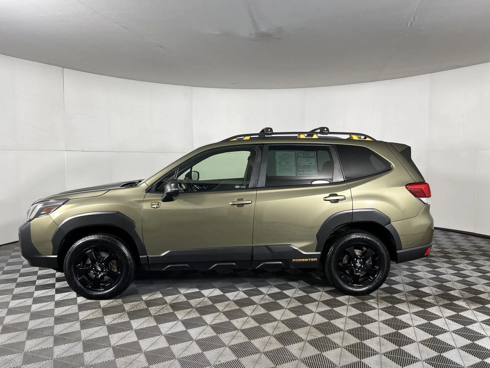 Used 2022  Subaru Wilderness image 17