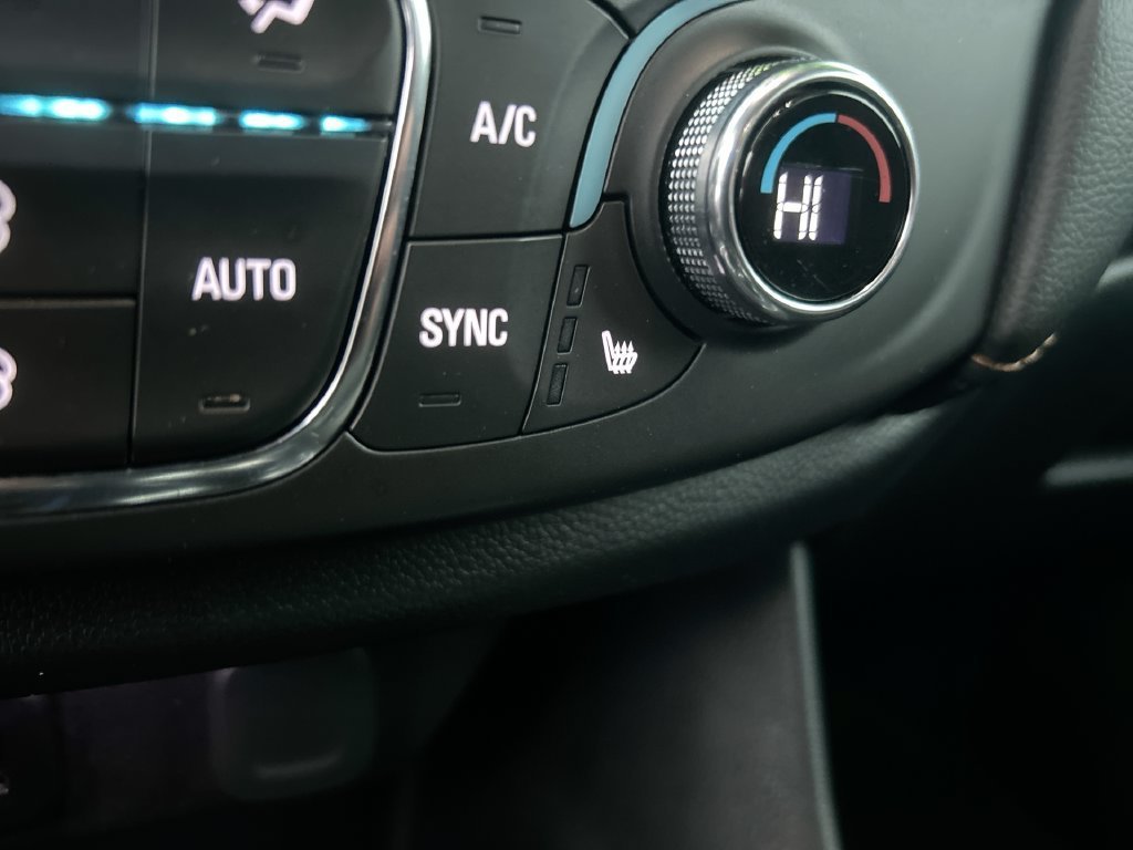 Used 2021 SATIN STEEL METALLIC Chevrolet LT Cloth image 30