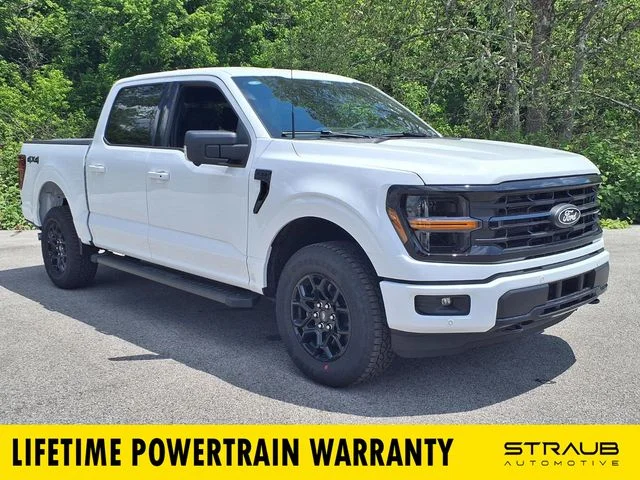 New 2026 Oxford White Ford XLT image 1