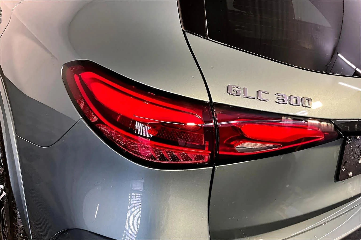 New 2026 Verde Silver Metallic Mercedes-Benz GLC 300 image 5
