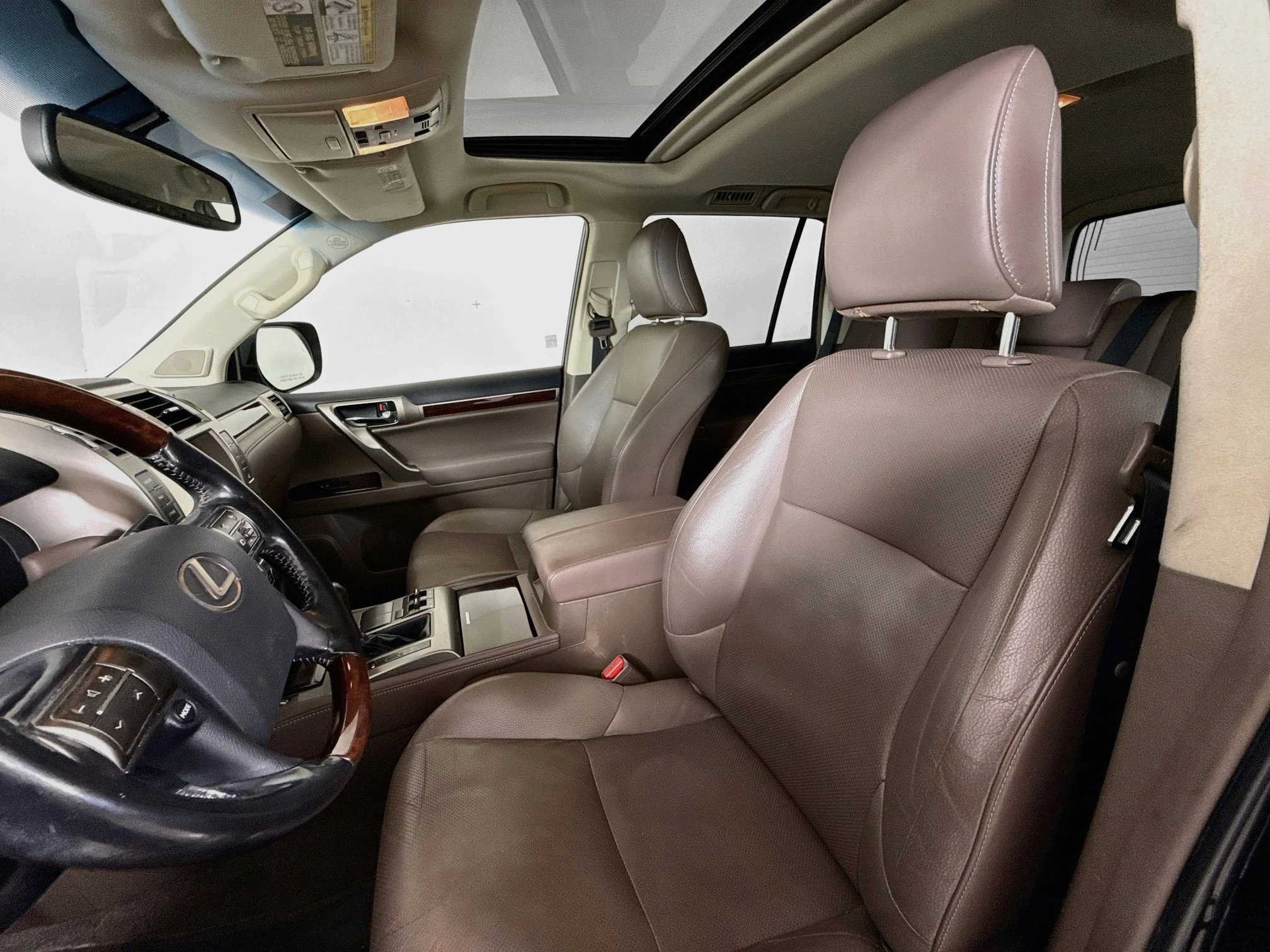 Used 2016 Black Onyx Lexus 460 image 11