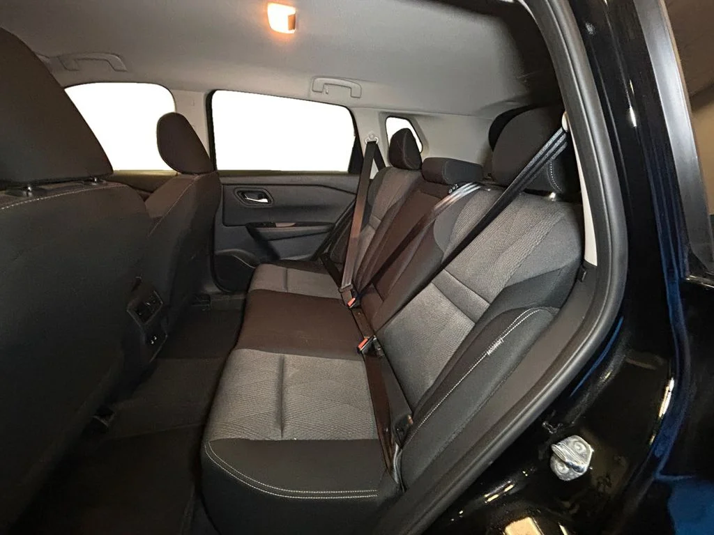 Used 2025 Super Black Nissan SV image 14