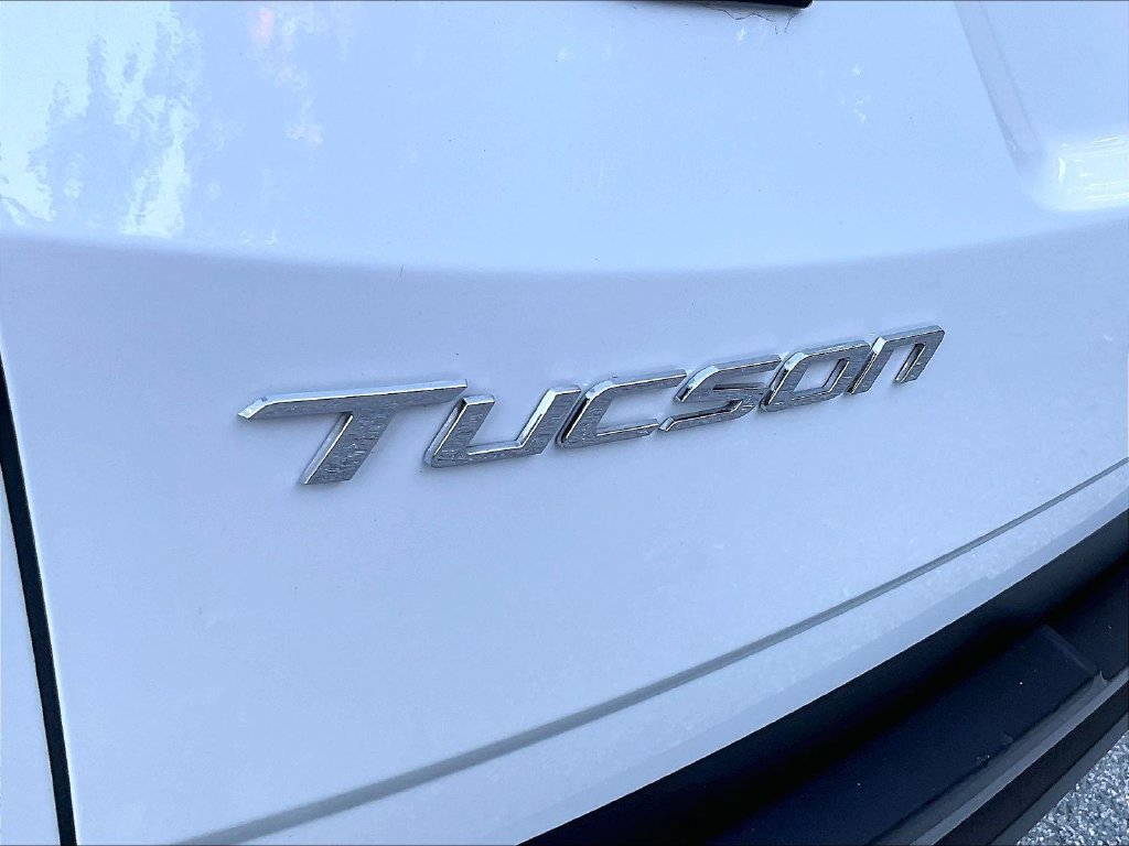 Used 2023 White Hyundai SEL image 28