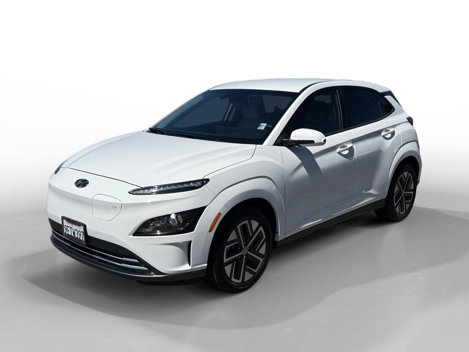 Used 2023 Lunar Hyundai SE image 1