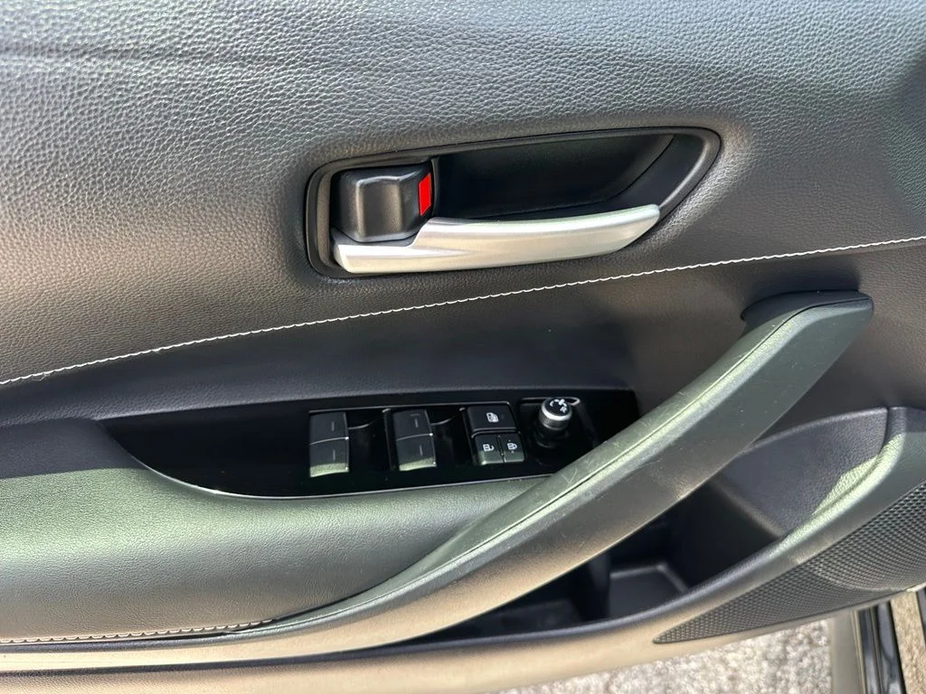 2020 Toyota Corolla Hatchback Nightshade - Photo 14