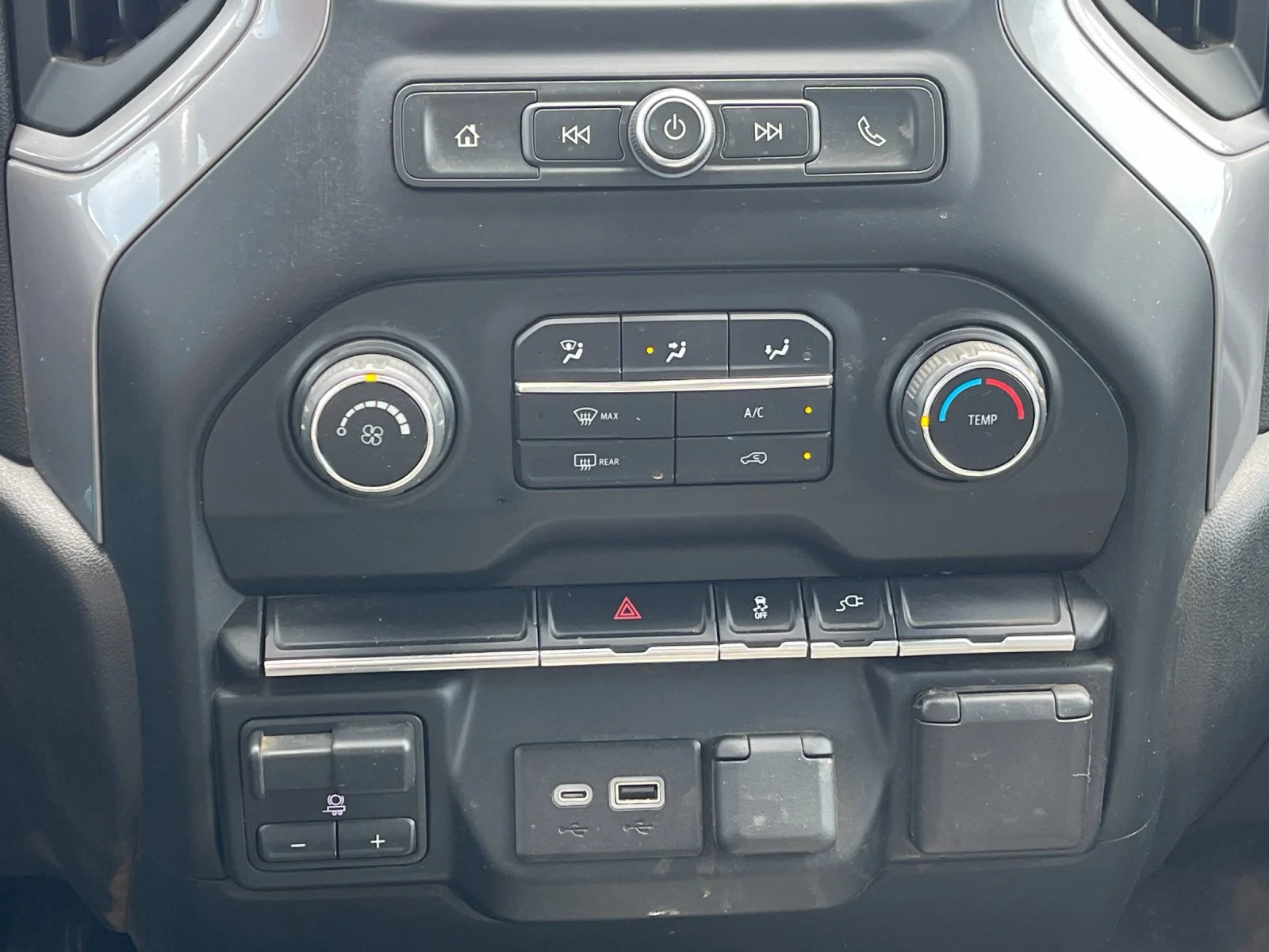 Used 2022 White Chevrolet Work Truck image 21