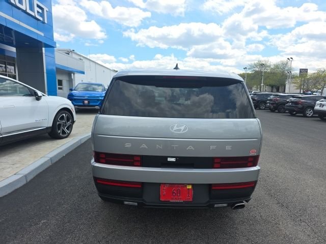 Used 2025 Silver Hyundai SE image 3