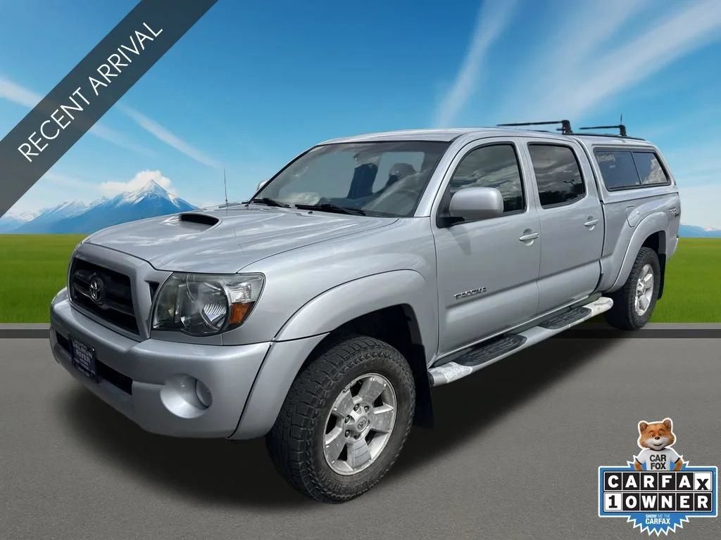 Used 2009 Silver Toyota BASE image 1