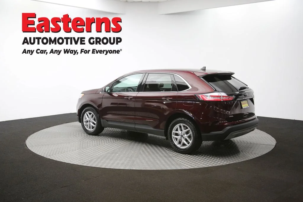 Used 2024 Red Ford SEL image 62