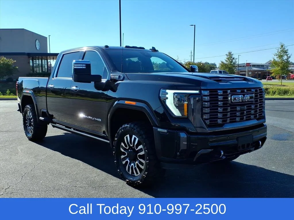 Used 2024 Onyx Black GMC Denali Ultimate image 8