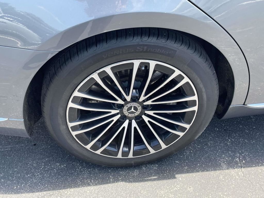 Used 2022  Mercedes-Benz S 580 image 10
