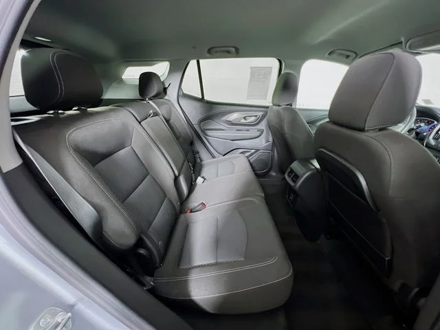 Used 2024 Silver GMC SLE image 38